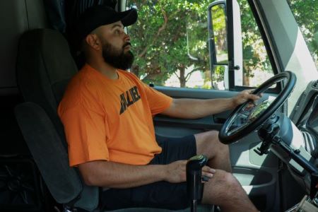 Allied Van Lines driver