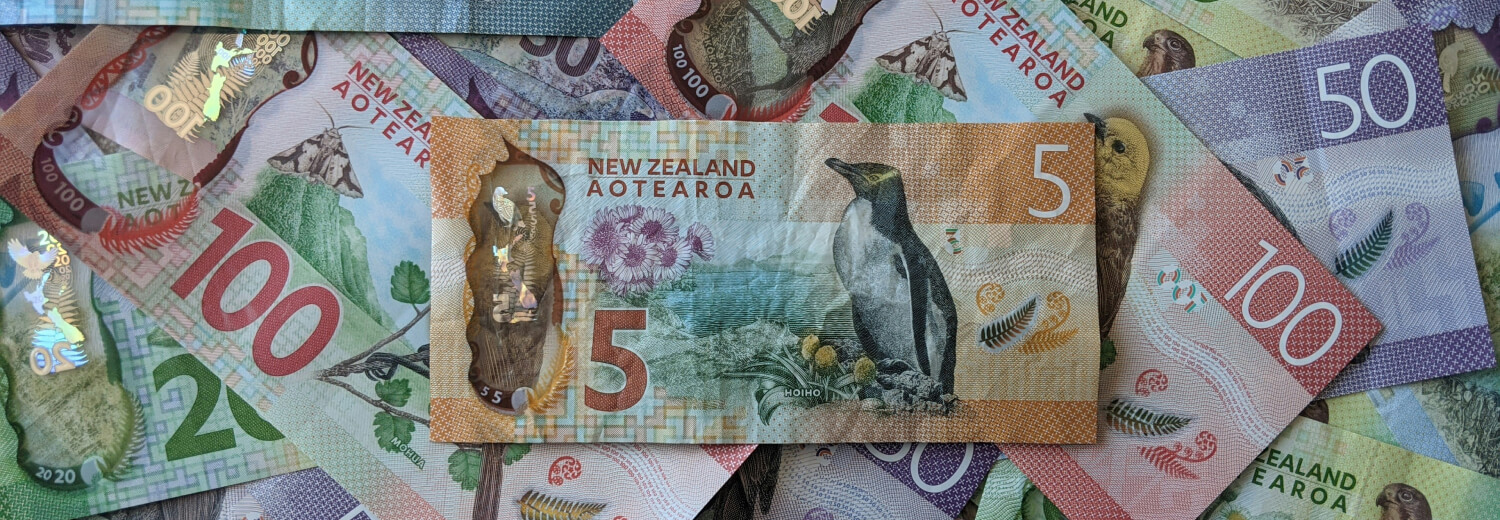 Cost of Living in New Zealand vs Australia Featured Image